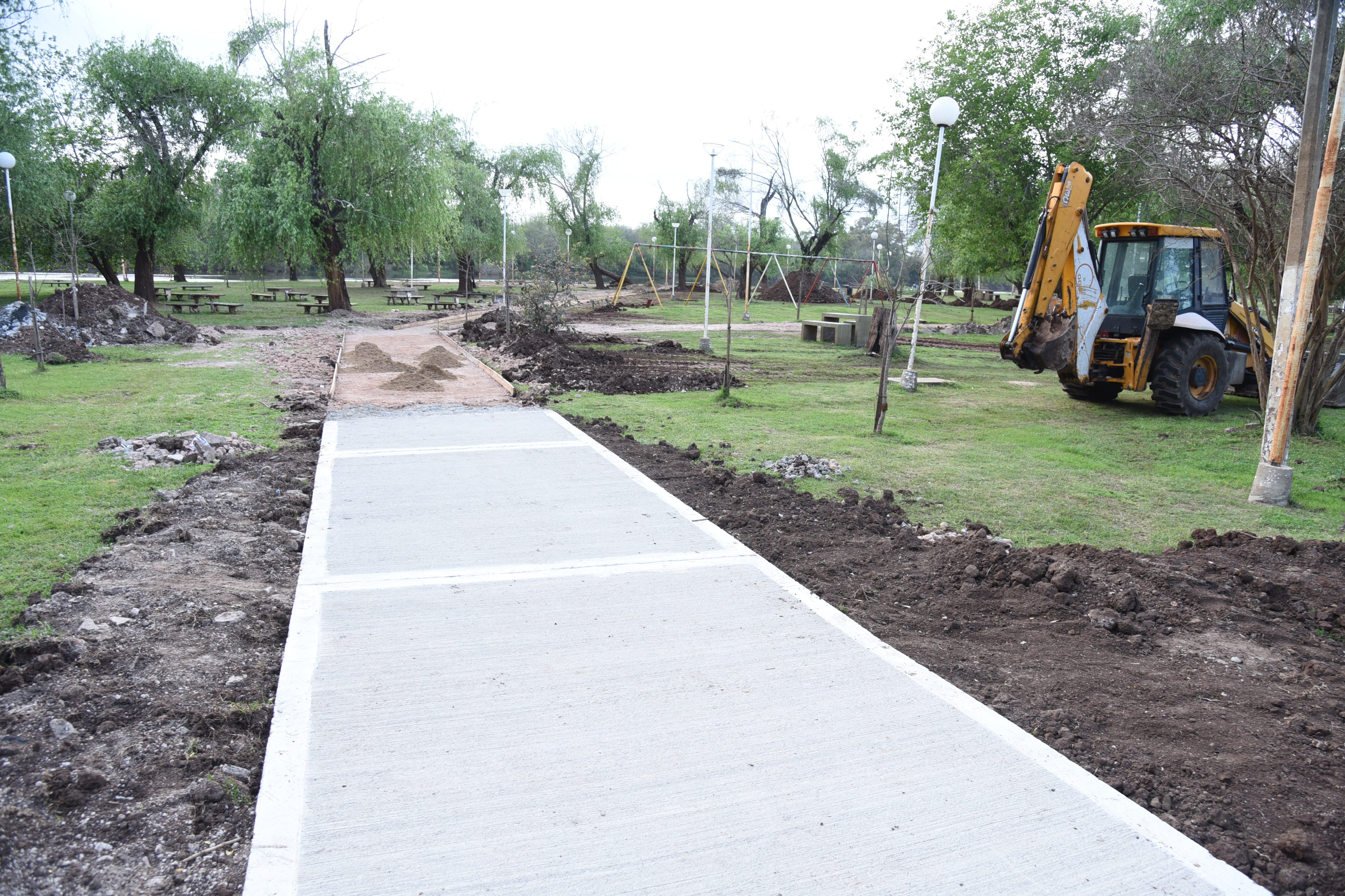 Basurales, calles de tierra y bacheo: nueva semana del Plan de Obras